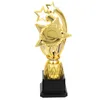 Objets décoratifs Figurines Trophée Enfants Petits trophées de football en plastique Enfants Scène Performance Coupes Mini Or 230818