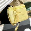 23p Womens Mini Makeup Bag Leather Diamondary Hardware C Metal C Buckle Matelasse Matelasse chain tote crossshoulder purse coin مع مرآة sacoche 11x9x8cm