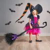 Andra evenemangsfestleveranser Halloween Witch Broom med färgglada band Barn som flyger Broomstick Props Masquerade Party Cosplay Decor 230817