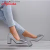 Kledingschoenen Aphixta Nieuwe Appliques 7cm vierkante hakschoenen vrouwen pompen bling vlinder-knoop bloemen officieren puntige teen Super Big Size 49 50 T230818