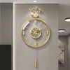 Relógios de parede quarto Design de relógio de luxo Arte fofa pêndulo dourado coreano Garotas grandes mãos Horloge Murale Home Furniture