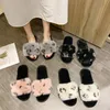 2024 Designer Vrouwen Harige Slippers Pluizige Nepbont Slippers Sherpa Fleece Luxe Merk Bloemenprint Schoenen Warme Indoor Slippers Mode antislip Vrouwelijke Muilezels Flats