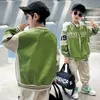 Jackets Letter Print Boy's Faux Leather Jacket Kids Streetwear Bomber Coats Baseball Uniform Outerwear Contrast Kleur Kinderkleding 230817