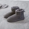 Winter heißer kurzer Röhrchen mittelgroße Röhrchen-Plattform-Kofferraum Designer Frau Winter-Knöchel Australien Schneestiefel Dicke Boden echtes Leder warmes flauschige Stiefel mit Pelzgröße 35-41