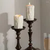 Titulares de vela Retro de alto-pé de pé de alto-pé de velas europeias ornamentos de sala de estar props resina clássica de diningtable home decoração de decoração de casa Presente de decoração