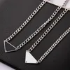 Collier de bijoux de créateur, chaînes de collier de créateur de bijoux pour hommes, couleur argent, lettres triangulaires, amour, tendance, punk, chaîne pendentif personnalisée