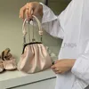 Bolsa de diseño Sweet Girl Handheld Dumpling Bun con japonés y coreano Ins Cadena de clip plisas de alta calidad Coss Body Boder Bag Women's Bag Caitlin_Fashion_Bags