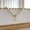 Designerskie kobiety Pearl Naszyjnik Choker Łańcuch wisiorek Crystal 18K Gold Splated Mosiężne Copper Letter C Naszyjnik Akcesoria biżuterii