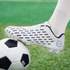 Kleiderschuhe Männer Fußballschuhe Unbekannte Fußballstiefel Erwachsene Kinder im Freien im Freien trainieren Futsal-Schuhe Größe 32-45 230817