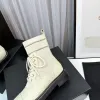 Nuovi stivali per caviglie in maglia di alta qualità Teli piatti rotondi per ragazze Desigeri di lusso in pelle di Luxury Sole Fashion Ins Booties Scarpe calzature di fabbrica Tage 35-41 con scatola