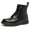 디자이너 패션 클래식 DR DOC Martins 여성 부츠 Mens High Top British 스타일 커플 작업복 부츠 캐주얼 한 두꺼운 갈매기 신발 가을과 겨울 오토바이 부츠