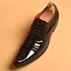 Nouveau Top De Luxe Italien Hommes Chaussures Habillées Mocassins En Cuir Chaussures Décontractées De Mariage Bureau Partie Designer Chaussures Habillées Mocassins Rouge Noir Formelle Oxfords