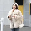 Damesbont 2023 Dikke warme jas winter jas vrouwen casual mode faux donzige gezellige losse teddy bovenkleding vrouw