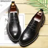 Elbise ayakkabı derbi deri ayakkabılar erkekler klasik İtalyan resmi ayakkabıları erkekler için siyah gündelik iş ayakkabıları erkekler chaussure zapatos de hombre 230817