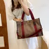 Totes Qualité Toile Fourre-Tout Sac À Main Pour Femmes Grande Capacité Contraste Couleur Large Bandoulière Sacs 2022 Designer Grand Shopper Sac Fourre-Tout HKD230818