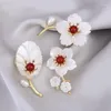 Broches Obn Natuurlijk gesneden moederschaal laat vijf bloembladen bloemenbroche jas suit elegante bruids bruiloft pin accessoires