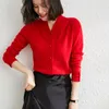 Cardigan en cachemire rouge pour femmes en tricot pour femmes avec un pull portant une veste en tricot à manches longues en vrac à la mode à la mode