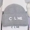 Beanieskull Caps Schädelkappen gestrickt Celns Hut Designer Frauen