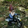 Decoratieve objecten Dwerg Motorfiets Rijstandbeeld Wit Baard Knome Sculpture Hars Crafts Outdoor Yard Lawn Ornament Garden Decor Home Decoratie 230818