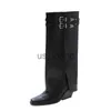 Stövlar Nya kvinnors designer Luxury Black Leather Boots Tjock Soled High Heel Boots Knee High Boots High Heel Long Boot Wedges Bootas J230818