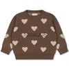 Pullover ks kinderen truien schattig baby super mooi warm merk 2022 winter aardbeienjurk love design kleding set voor babymeisjes jongens x0818