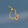 Klusterringar Lätt lyxig forntida guldhantverk Inlagd fyrkantig röd ädelsten mjuk kedja för kvinnor vintage justerbara utdragna smycken