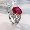 Pierścienie klastra biżuteria 2023 Ruby 925 Srebrny zestaw pierścienia z 12 tłuszczowymi luksusowymi luksusowymi diamentami vintage
