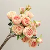 Decoratieve bloemen kransen mooie 3 hoofden koninklijke rozen nep bloem bruiloft decoratie feest gunsten flores artificiales deco mariage bloemen hkd230818