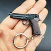 Nyhetsartiklar ToyTime 2023 New Scale 92F Mini Alloy Gun Model Weapon Nyckelring Key Bag Pendant R230818