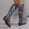 Boots Women Leather Knee Boots High Boots مطرزة بأحذية عتيقة على الطراز العرقي من الزمن الشتاء الدانتر