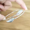 Bangle Fashion Silver Color Simple Single Circle Feather Armband Bangles Cuff Femme Leaf Charm Open Women smycken gåvor