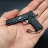 Artículos novedosos Mini Kimber Gun Pistol Toys Modelo Miniature Keychain de llavero Aleación de regalos Juguetes R230818