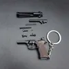 Nyhetsartiklar ToyTime 2023 New Scale 92F Mini Alloy Gun Model Weapon Nyckelring Key Bag Pendant R230818