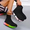 Klänningsskor 2023 Spring och Autumn New Elastic Socks Shoes High-Top Casual Sports Shoes Bekväma all-match tjocka-solade stickade skor T230818