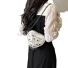 Designer Bag 2023 Nieuwe Mini Chain Koreaanse editie Cool Trend Love -vormige locomotief Dames Diagonal Cross Rivet Children's Parent Child Designer Bag Caitlin