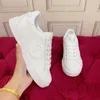 Chaussures Designer Chaussures Sneakers Man Femme Chaussure en cuir Lace Up Men Plateforme Plateforme Sneakers Mentes Femmes Luxury Velvet Suede Casual Chaussures 0815