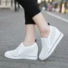 Chaussures habillées Comemore Mode Plate-forme Compensée Femme Élégante Chaussures Blanc Maille Respirant Baskets Femmes Noir Rehaussant Casual Sneaker 2022 T230818