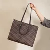 Banen dames tassen nieuw met schoudertas luxe ontwerper lederen mode vintage shopper grote dames handtassen hkd230818