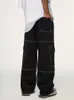 Męskie dżinsy czarne multi kieszeni luźne szerokie nogi dżinsy męskie Y2K Casual Fashion Dżinsy Spodnie z boku duża kieszonkowa ulica męska odzież 230817