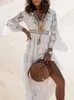 Grundläggande casual klänningar Lång klänning kvinnor boho spets maxi klänning sommar strand semester vita bröllopsklänningar damer retro v hals sundress ropa mujer 230818