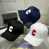 قبعات الكرة بيسبول CAP مصممة قبعة للنساء رجالي الشاحنة قبعة قبعة رسائل المعادن الإبزيم خطاب قابلة للتعديل الأزياء التطريز غير الرسمي في الهواء الطلق Z230818
