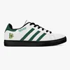 Классическая зеленая и белая цветовая гамма, простые буквы, модные модные спортивные повседневные туфли