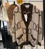 Kvinnors tröjor Full Ggity Letters Print Mohair Sweater Coats for Women Lose Soft Plush Cardigan Designers Womens Double Pockets Coat Ytterkläder Z230819