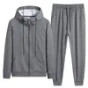 Herren Trailsuits Korean Fashion Herren Sommer Dünne atmungsaktive Paros mit Kapuze -Strickjacken zweiteiliger Outdoor Running Jacke Freizeitanzug 230818