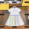 barn designer kläder barn färgtryck set baby 2 st sommar björn rosa t-shirt och pläd veckad kjol träning utomhus gratis frakt