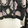 Вязаный свитер Женская свитера Женская куртка элегантная камелия цветок V-образный вырезок с длинным рукавом вязаный пальто.