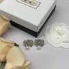 Boucles d'oreilles de la mode de la créatrice de Top de créatrice Nouvelle perle complète de diamant Bowknot pour les femmes avec des accessoires accessoires exquis et avancé et de boucles d'oreilles de style en petit groupe bijoux