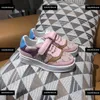 Scarpe per bambini designer adorabili bambini rosa per bambini casual vogue sneakers 2023 nuovi prodotti confezionamento della scatola per bambini 26-35