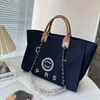 2024 Bag Beach Tassen Designer Large Shopping Luxury Handtas Paswinkel Travel Schouder CC Bag Dames Pearl -ketting Emmer Crossbody