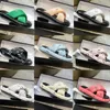 2023 Designer Pure color Pane diapositive pantofole da donna di lusso in tessuto importato spiaggia all'aperto Macaron colore Sandali ladys sexy Muffin scarpe pantofola con piattaforma incrociata